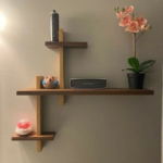 ⁦وحدة ديكورية ثلاث ارفف⁩ - الصورة ⁦2⁩